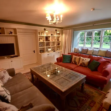 Manor House Farm By Birch Nyaraló Bristol