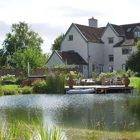 Manor House Farm, By Birch Bristol