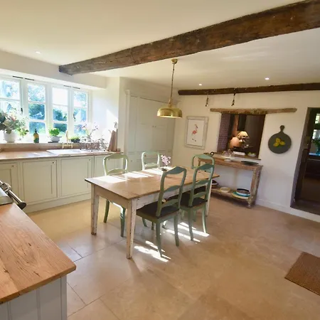 Manor House Farm, By Birch Holiday home