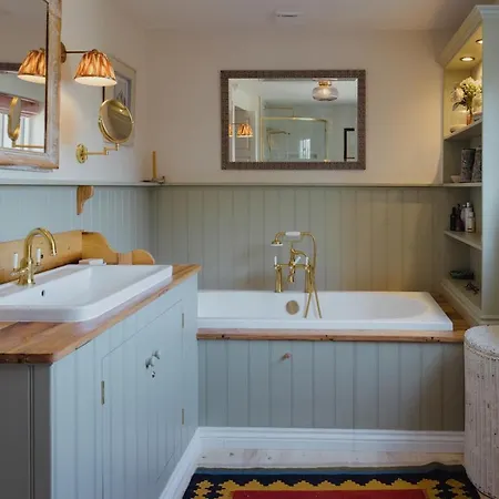 Manor House Farm By Birch Semesterbostad *